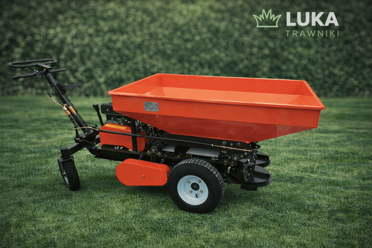 Rozsiewacz Piaskarka topdresser 11111 na wynajem