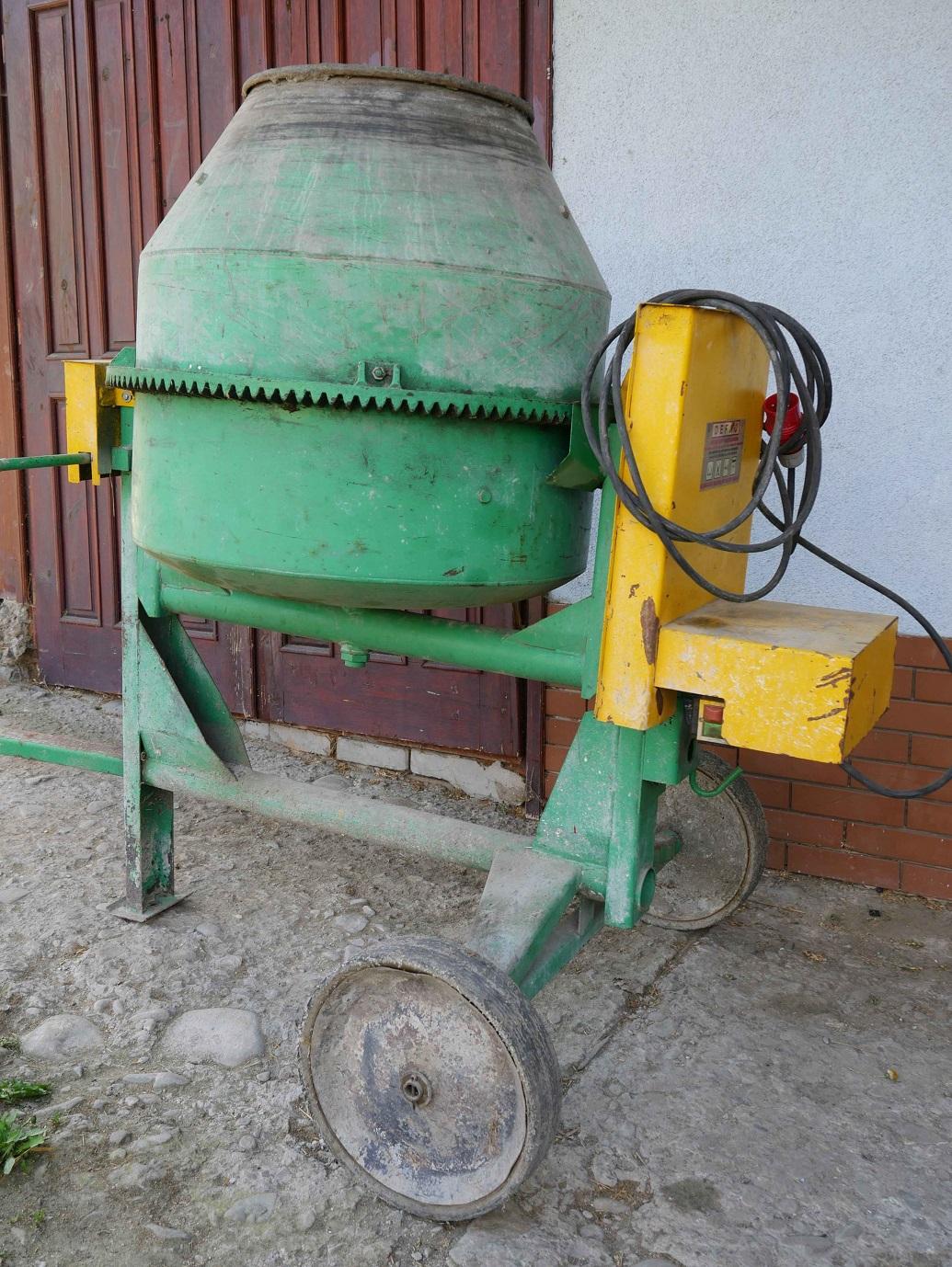 Defro Betoniarka  200l na wynajem