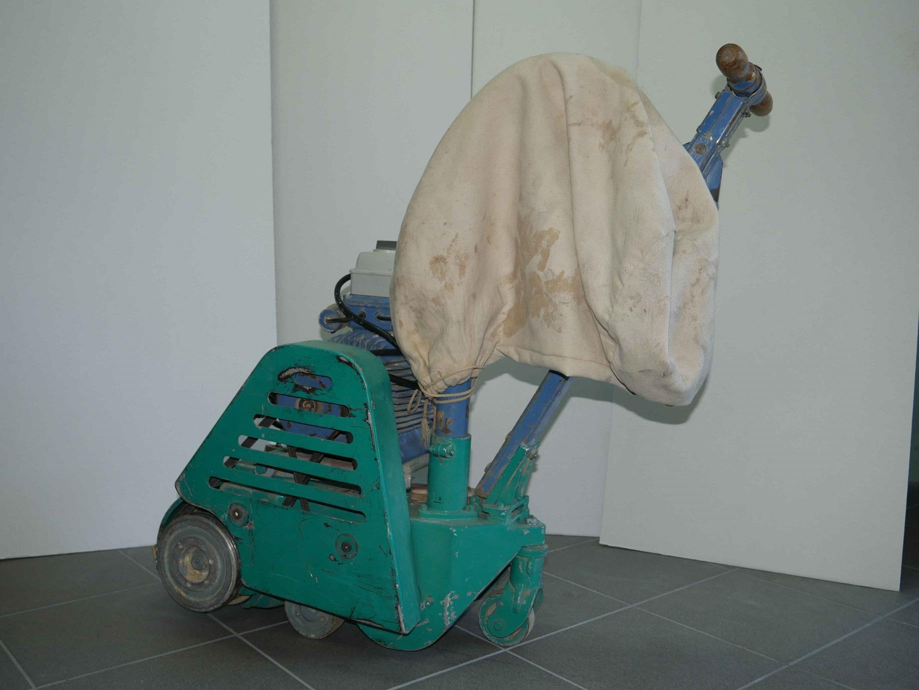 Cykliniarka do parkietu na wynajem