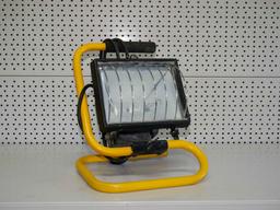 Lampa halogenowa na wynajem