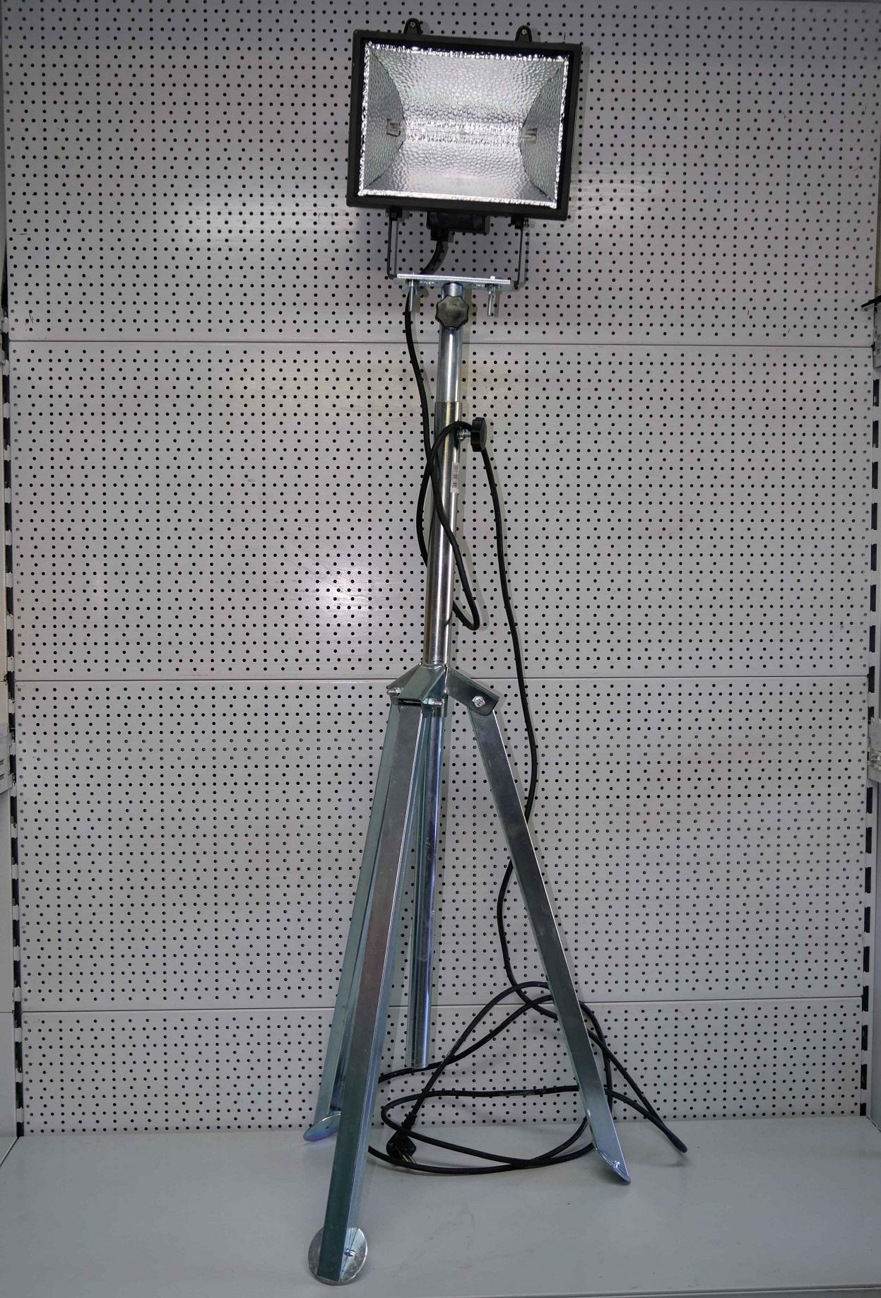 Lampa halogenowa 1000W na wynajem - 1