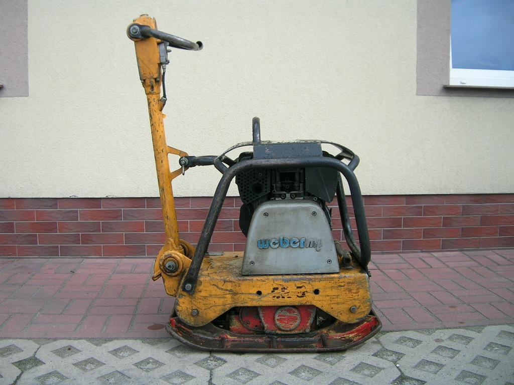 Zagęszczarka z rewersem na wynajem - 1