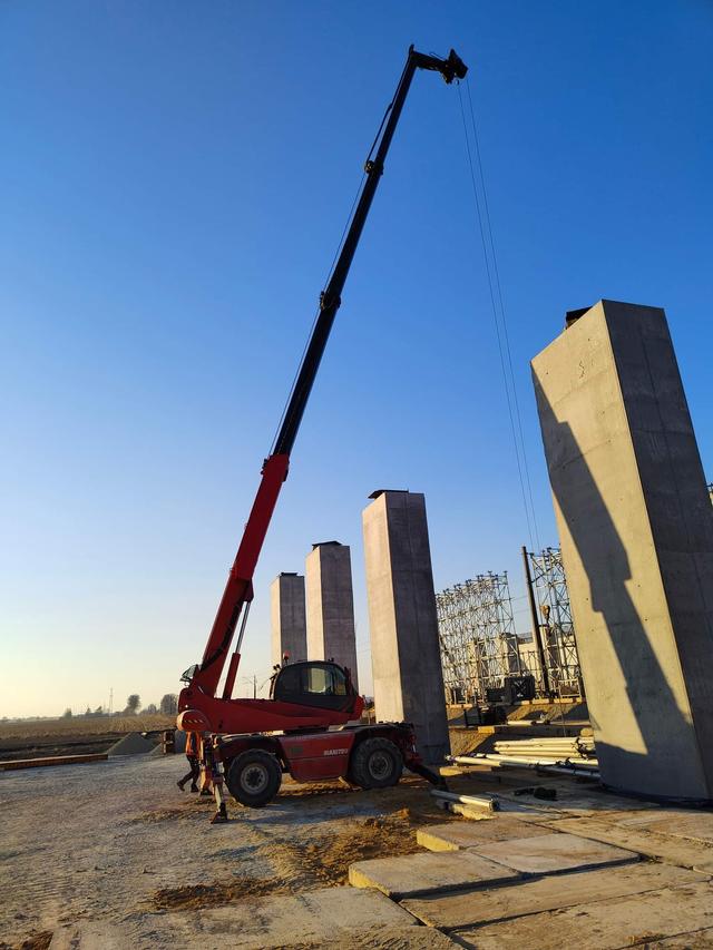 Mega Alrent Adrian Lasia