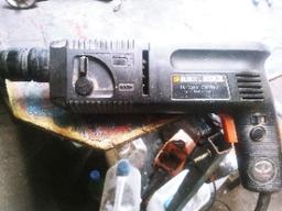 BLACK&DECKER WIERTARKA Z UDAREM SDS BD 425 RE 550WAT  na wynajem