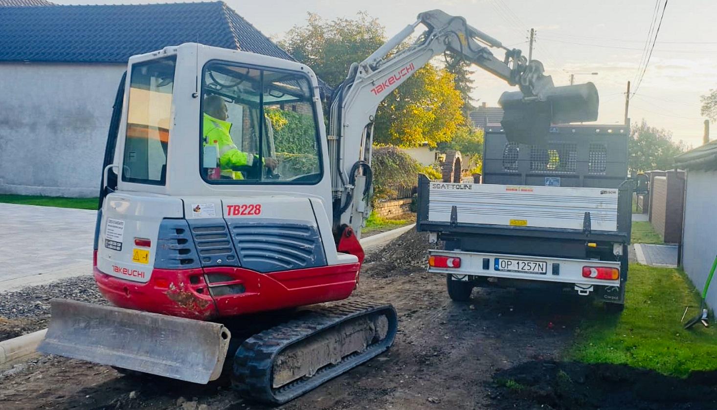 TAKEUCHI TB228 na wynajem