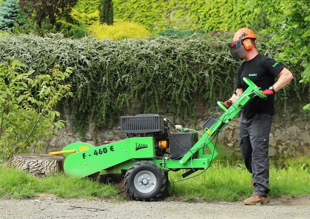 Frezarka do usuwania pni, karp i korzeni LASKI F460 na wynajem