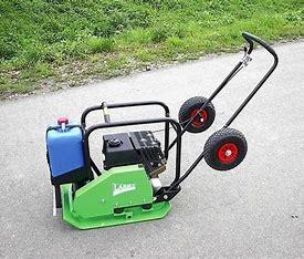 Zagęszczarka 130kg Laski V6000 na wynajem