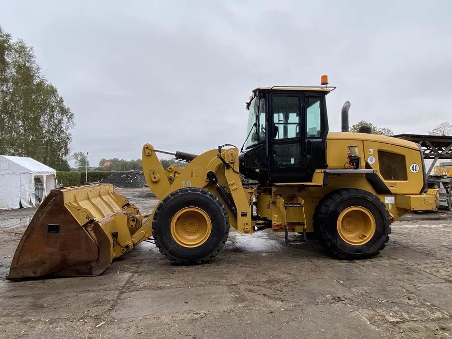 CAT 926 M na wynajem - 1