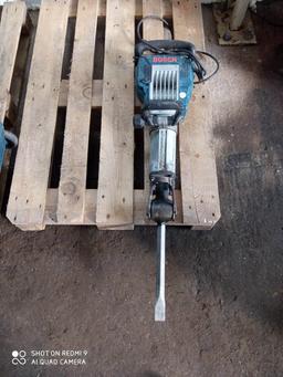 Młot udarowy  BOSCH GSH-27 VC na wynajem