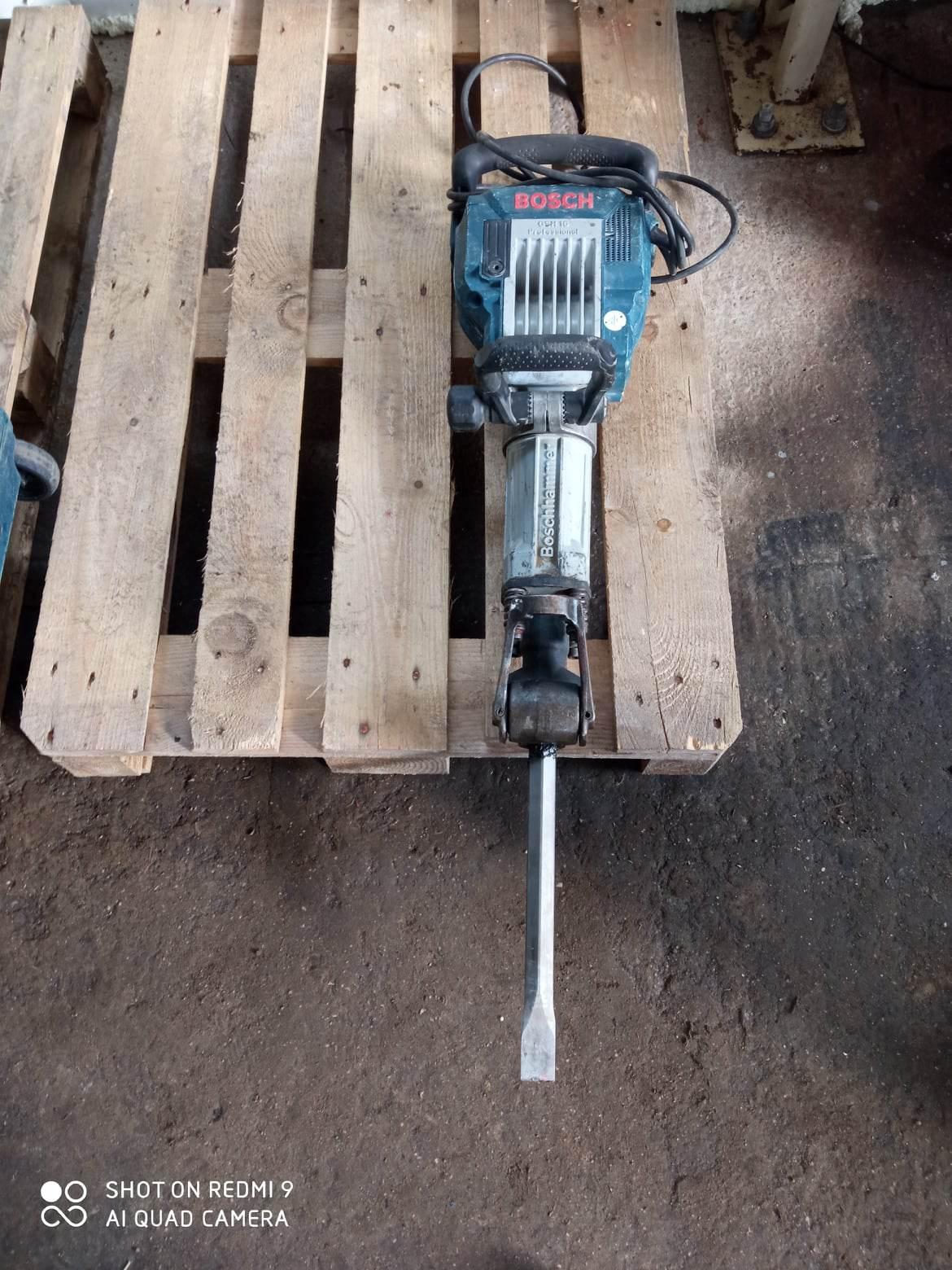 Młot udarowy BOSCH GSH-27 VC na wynajem