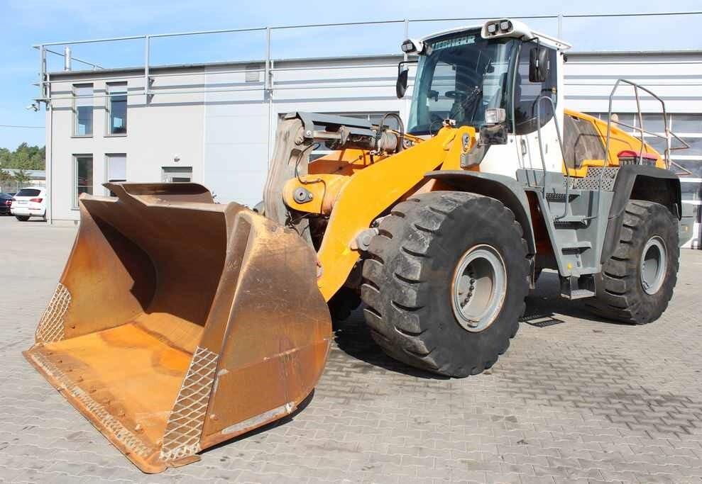 LIEBHERR L 566 na wynajem