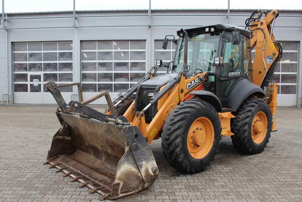 Case 695 ST na wynajem