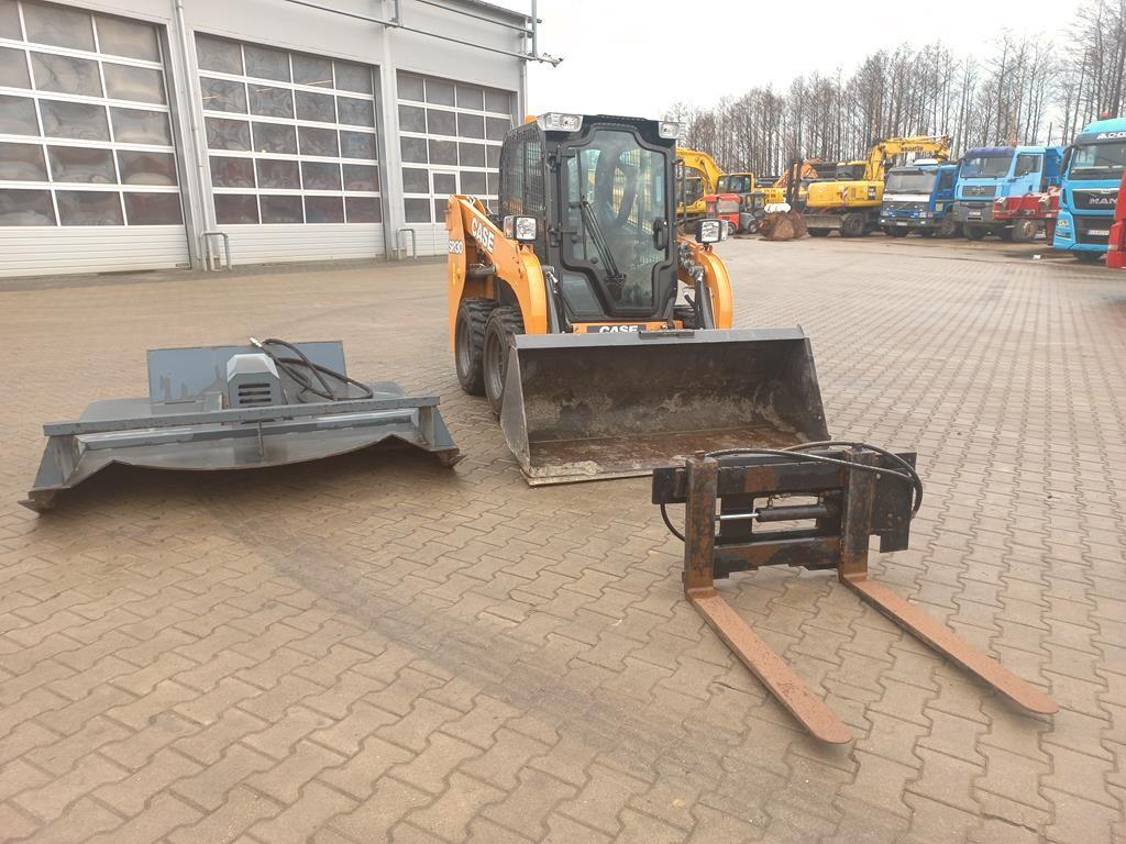 Case SR130 Loader na wynajem