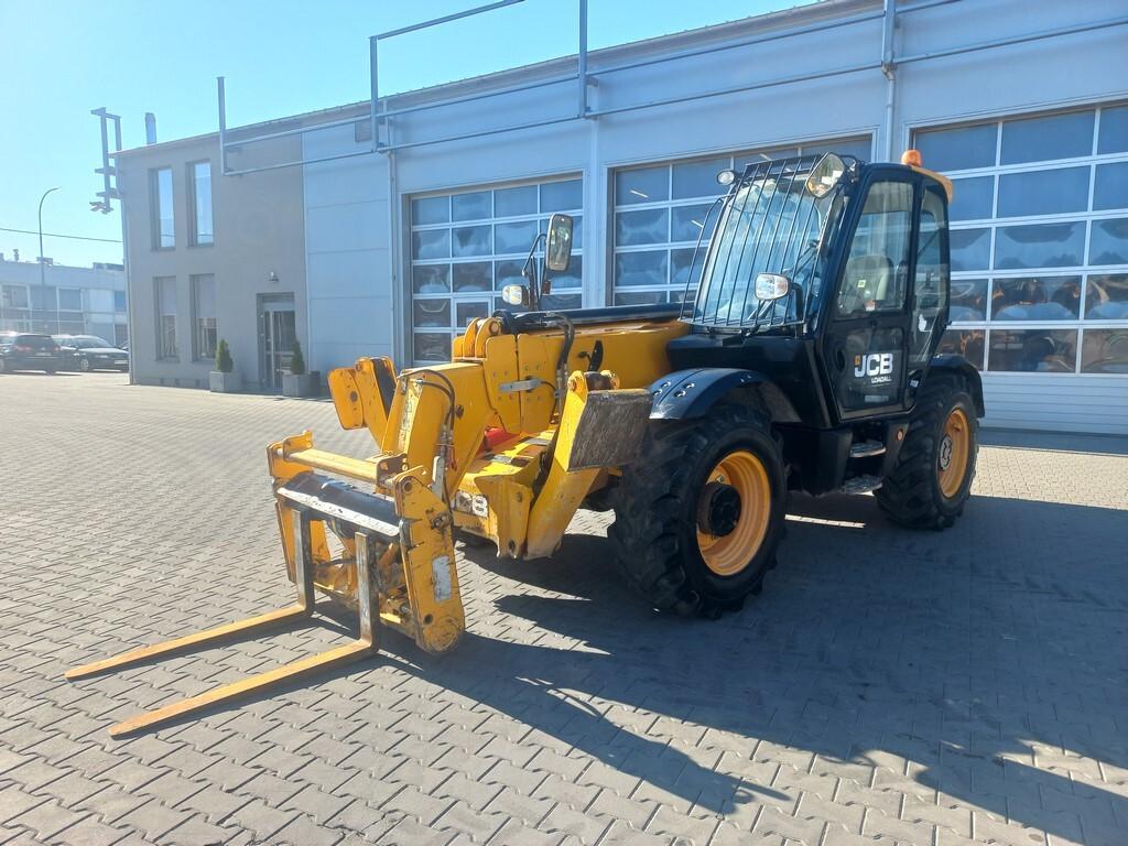 JCB 535-125 na wynajem