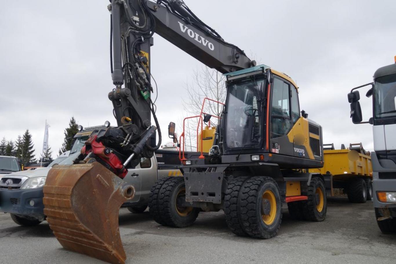 Volvo EW160 na wynajem