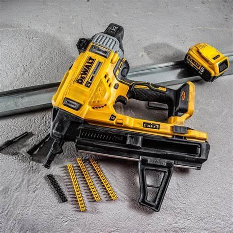 Dewalt DCN890P2 na wynajem