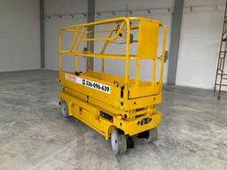 Haulotte  Compact 8 - Podnośnik nożycowy 8m na wynajem