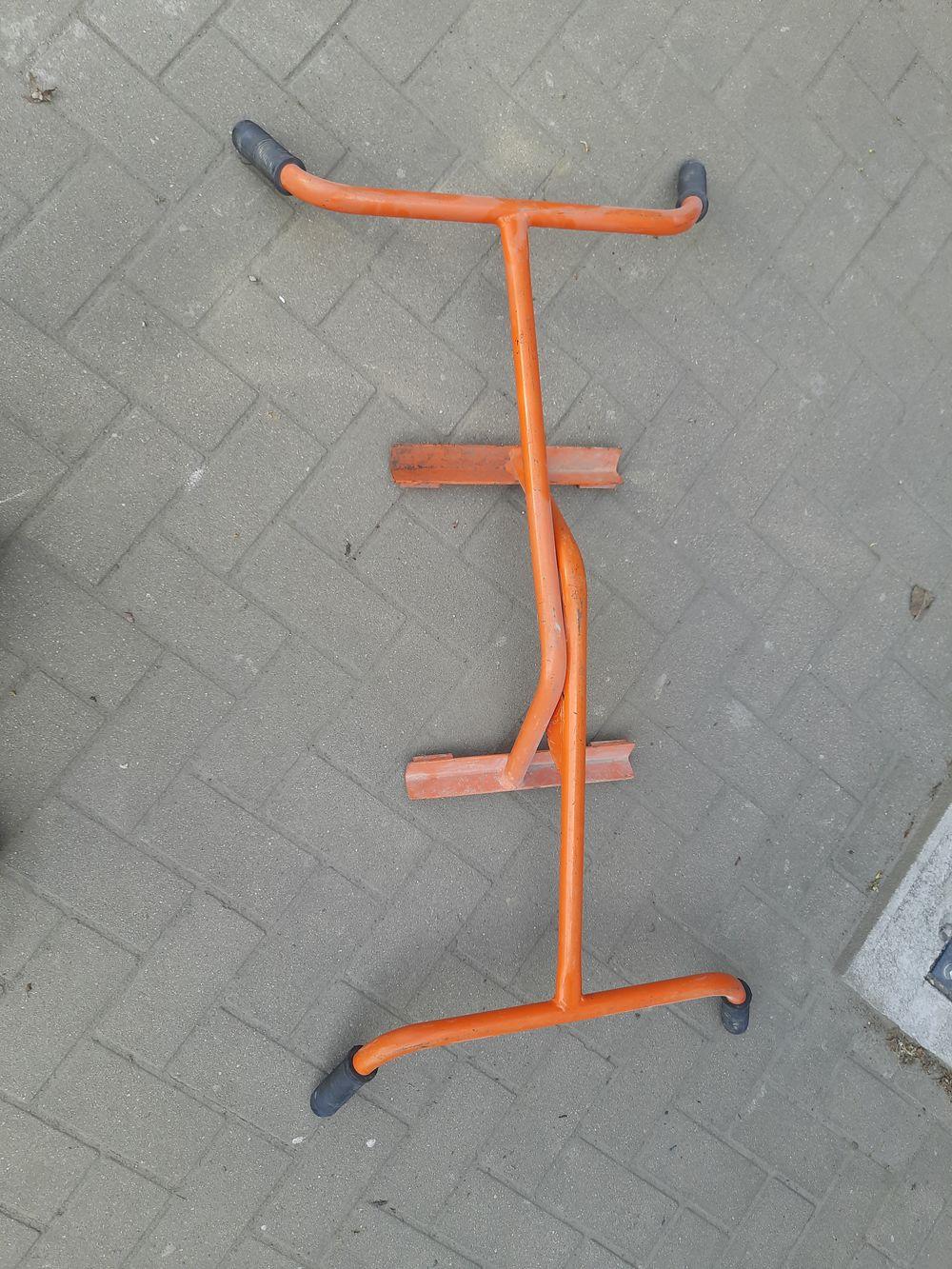 Podnośnik do kostki na wynajem