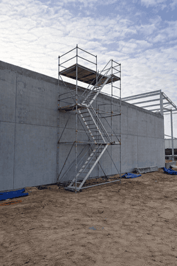 Schodnia budowlana systemowa na wynajem