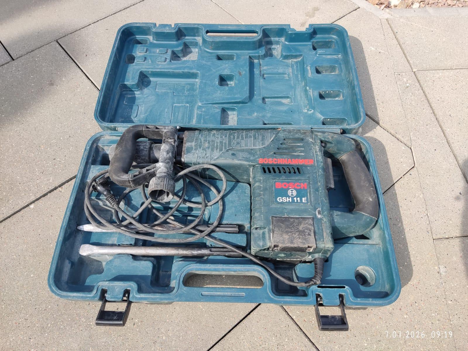 Młot udarowy Bosch GSH 11 E 1500W na wynajem - 1