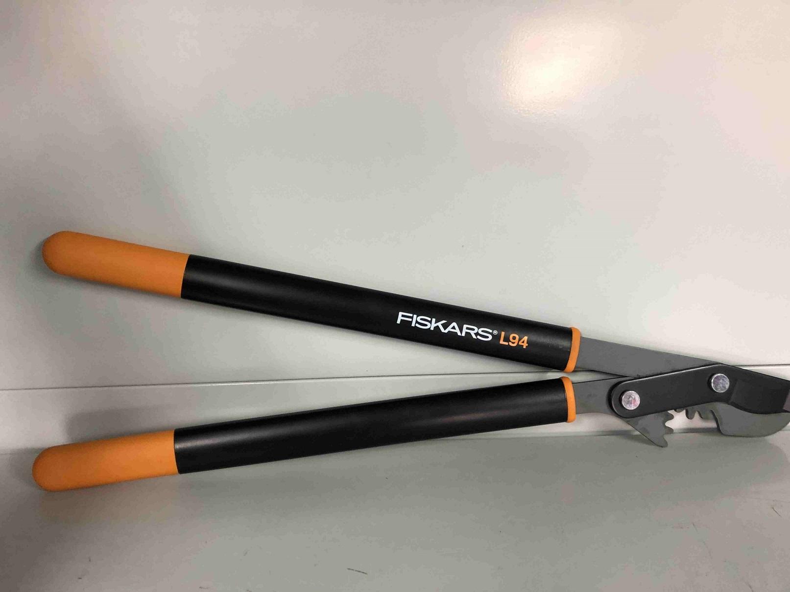 FISKARS L94 Nożyce do gałęzi na wynajem