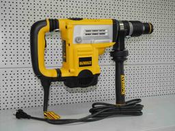 DeWalt  D25601 na wynajem