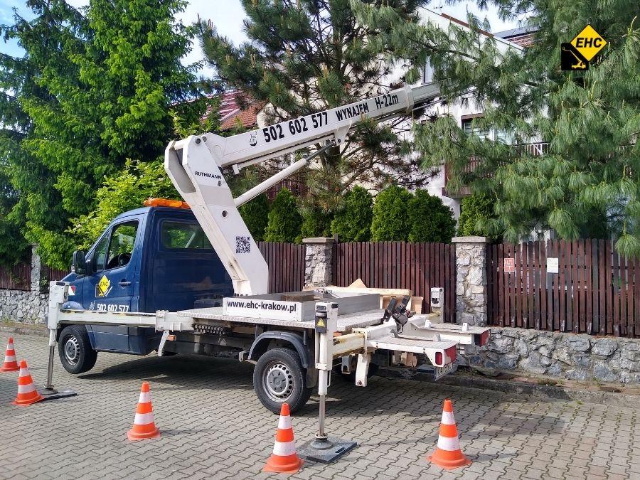 Podnośnik koszowy Ruthmann TB 220 Mercedes Sprinter na wynajem