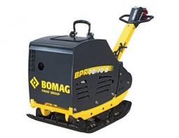 Zagęszczarka rewersyjna klasy 600 kg Bomag 70/70 DE na wynajem