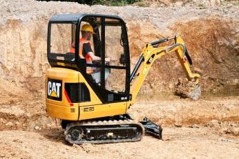 CAT 301.4C na wynajem
