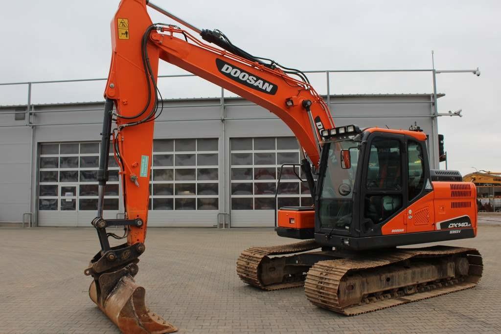 Doosan DX140LC-5 na wynajem