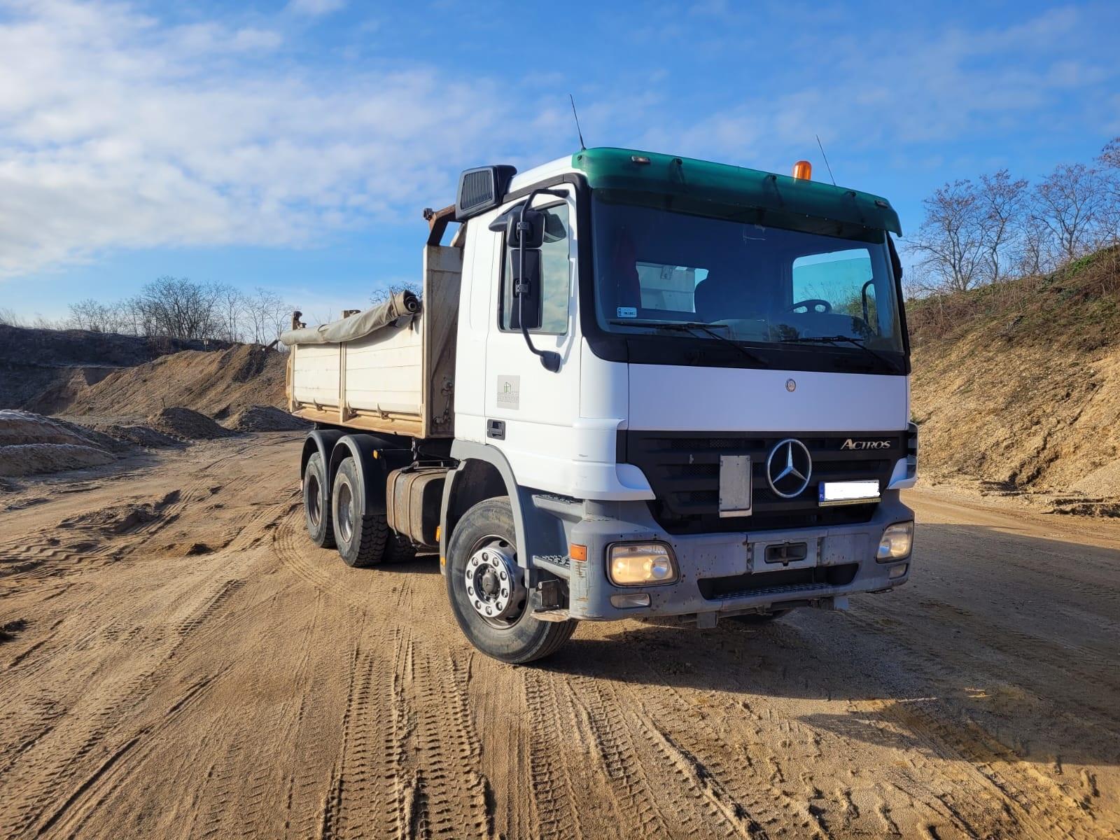 Samochód cięzarowy MERCEDES-BENZ  ACTROS 2004 na wynajem