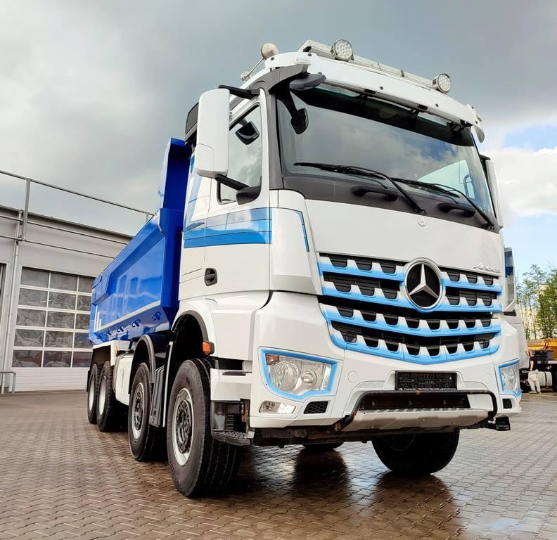 Mercedes Arocs 4151 8x4 na wynajem
